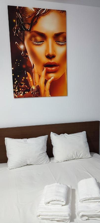 Apartamento Jacuzzi Belle View Sinaia-Free Parking Exterior foto